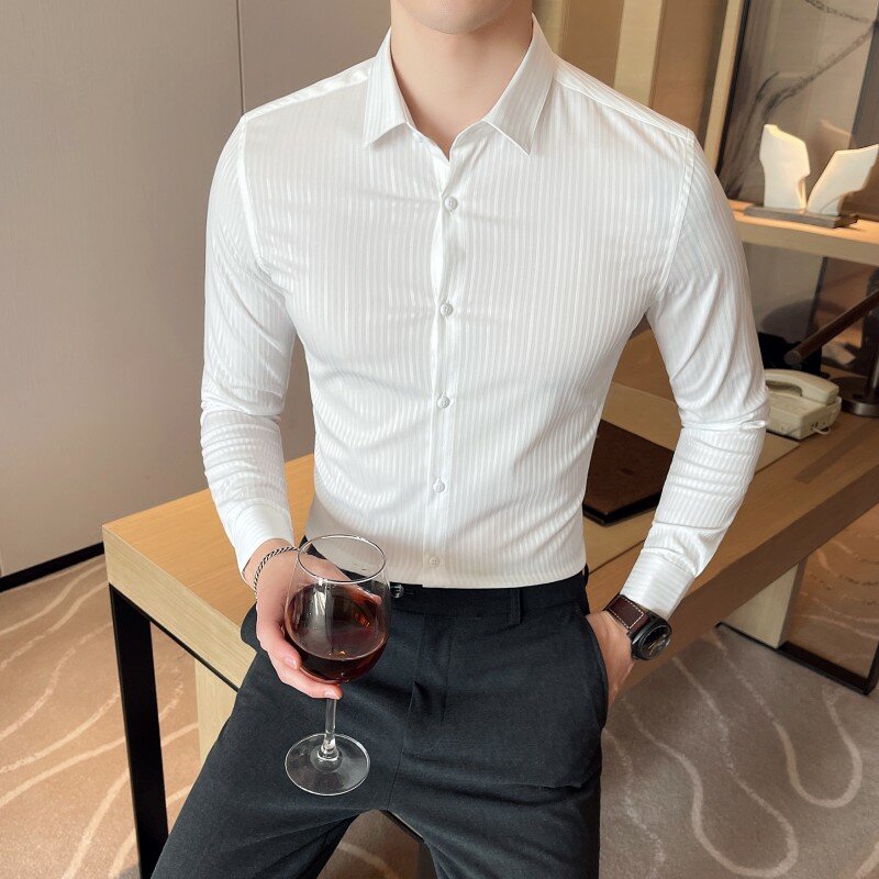 Wysokiej klasy koszule retro w paski 2024 wiosna/lato z długim rękawem Casual Business Dress mężczyźni brytyjski styl Slim Fit społeczna koszula smokingowa