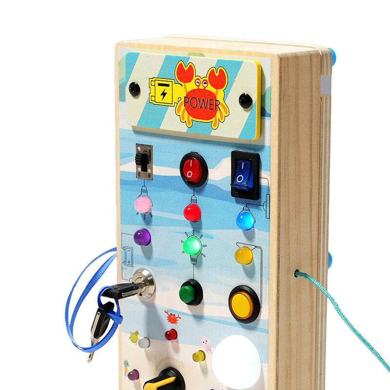لوحة كهربائية مشغولة مع مفتاح إضاءة ، لعبة حسية للأطفال الصغار ، مرحلة ما قبل المدرسة ، 1-3