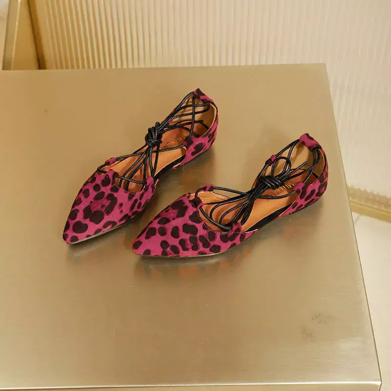 2024 neue sexy Leopard Single Schuhe Frauen spitzen flachen Mund Schnalle hohle Schuhe Wohnungen Zapatos de Mujer 41-43 große Größe