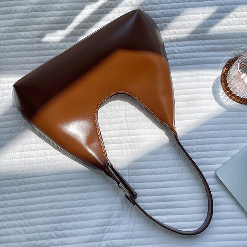 حقيبة نسائية 2023 ماركة مصمم زيبر حقائب يد صغيرة سيدة الموضة حقيبة الكتف بولي Leather حقائب جلدية عادية المتشرد