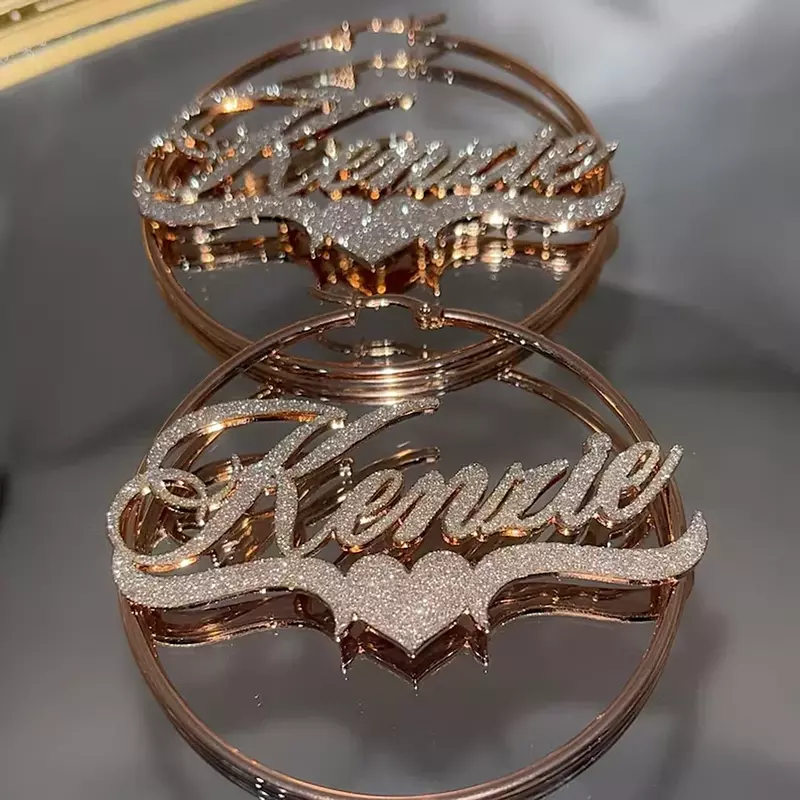 Orecchini con nome personalizzato per le donne in acciaio inossidabile personalizzati personalizza il lussuoso regalo di gioielli con orecchini a cerchio smerigliato per la fidanzata