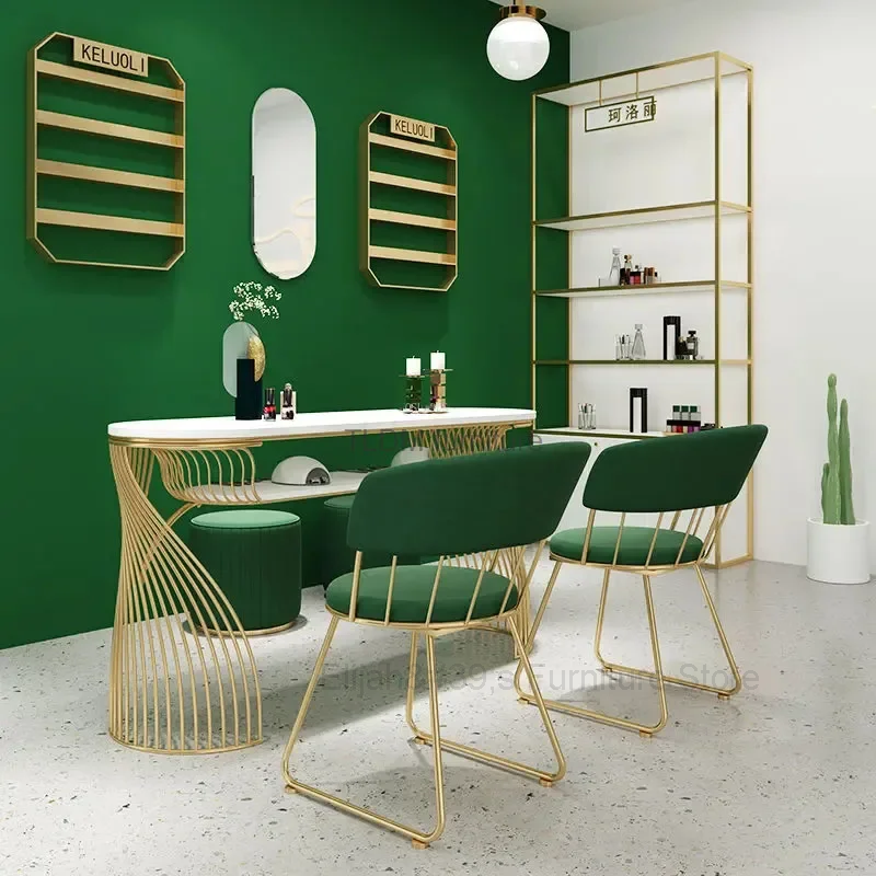 Mesas doradas simples para manicura, muebles modernos para salón de belleza, mesa de manicura profesional, juego de sillas y mesa de manicura de lujo