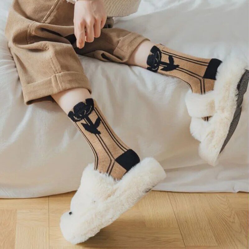 Кашемировые зимние носки с винтажным принтом, 1 пара, женские модные длинные теплые шерстяные носки для девочек, милые женские мягкие гетры