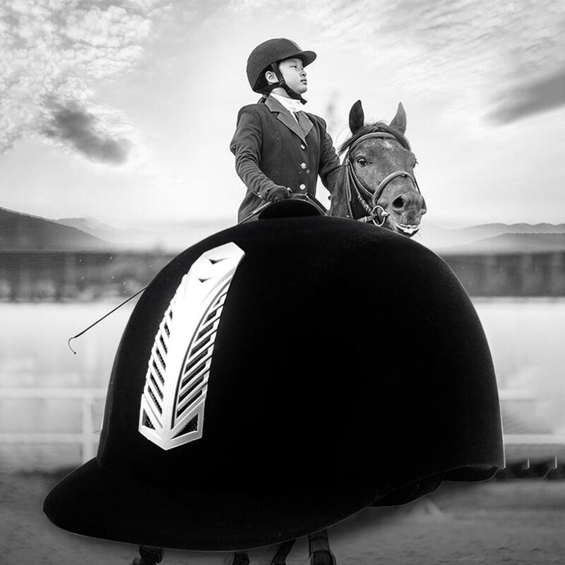 Topi Keselamatan Berkendara Kuda Olahraga Penutup Setengah Cahaya Ultra Profesional Pria Wanita Topi Berkuda Helm Sejuk Anti Benturan