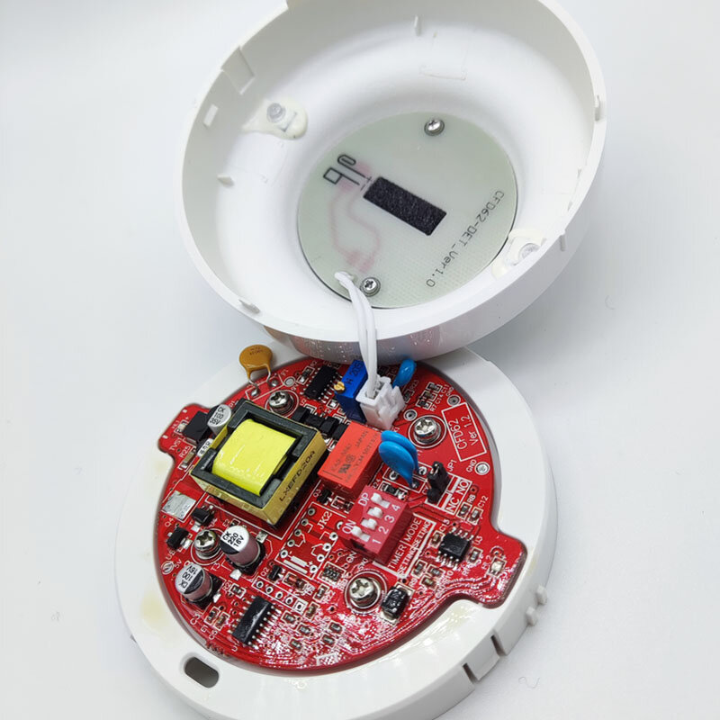 Detektor Api UV 4 Keluaran Relai Berkabel Sensor Api Ultraviolet Alarm UV Konvensional CF6002 Bekerja dengan Semua Panel