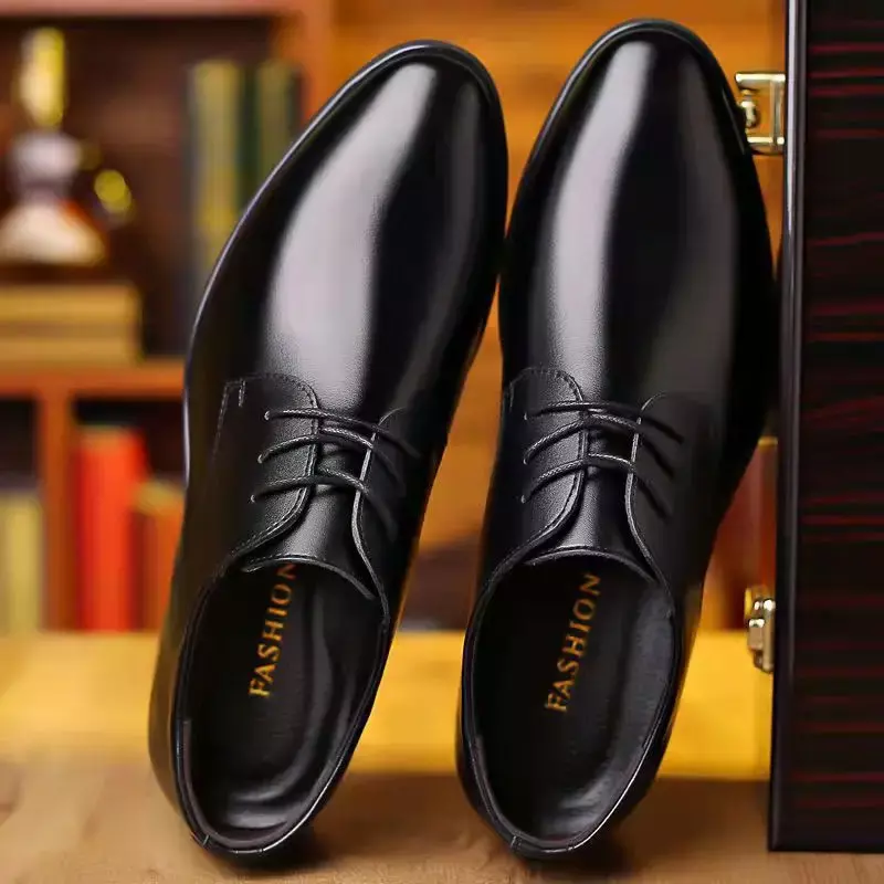 Демисезонные кожаные туфли для мужчин, деловые классические свадебные туфли на плоской подошве в британском стиле, повседневные оксфорды, Нескользящие офисные дизайнерские туфли для работы