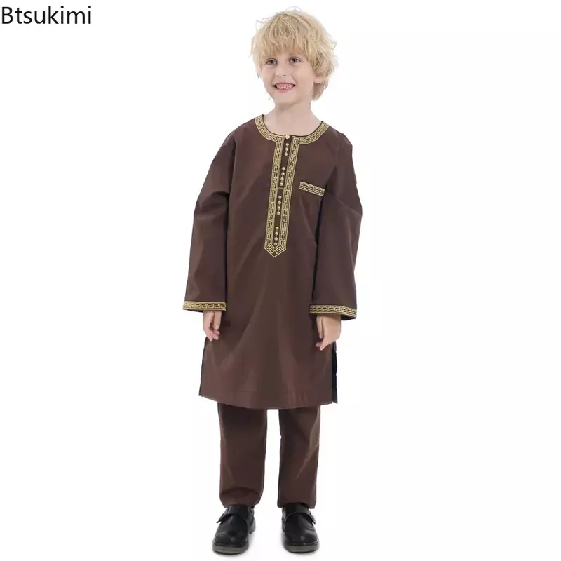 2024 Arab Saudi jubah anak-anak pakaian Muslim anak Qamis anak laki-laki Jubba Thobe 2 potong Set pakaian Islami pria pesta Abaya Kaftan