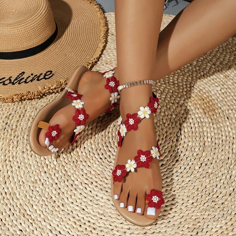 2024 New Style Set Toe Color Women's Sandals Holiday Lightweight Petal Plus Size Beach Shoes Red Fashion Travel Slippers