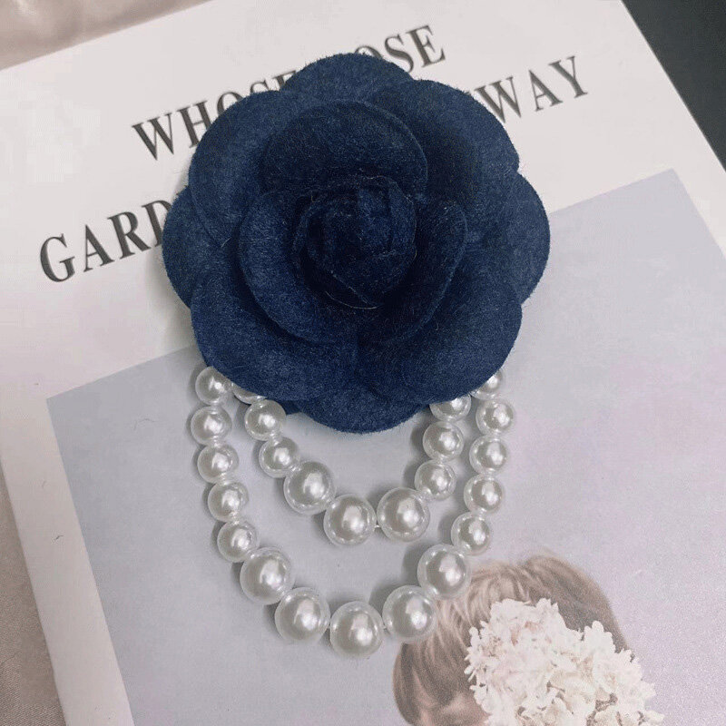Broche de flor de Camelia de tela para mujer, alfileres, ramillete de borla de perla, broches de joyería de moda, accesorios de Cuello de camisa, regalo