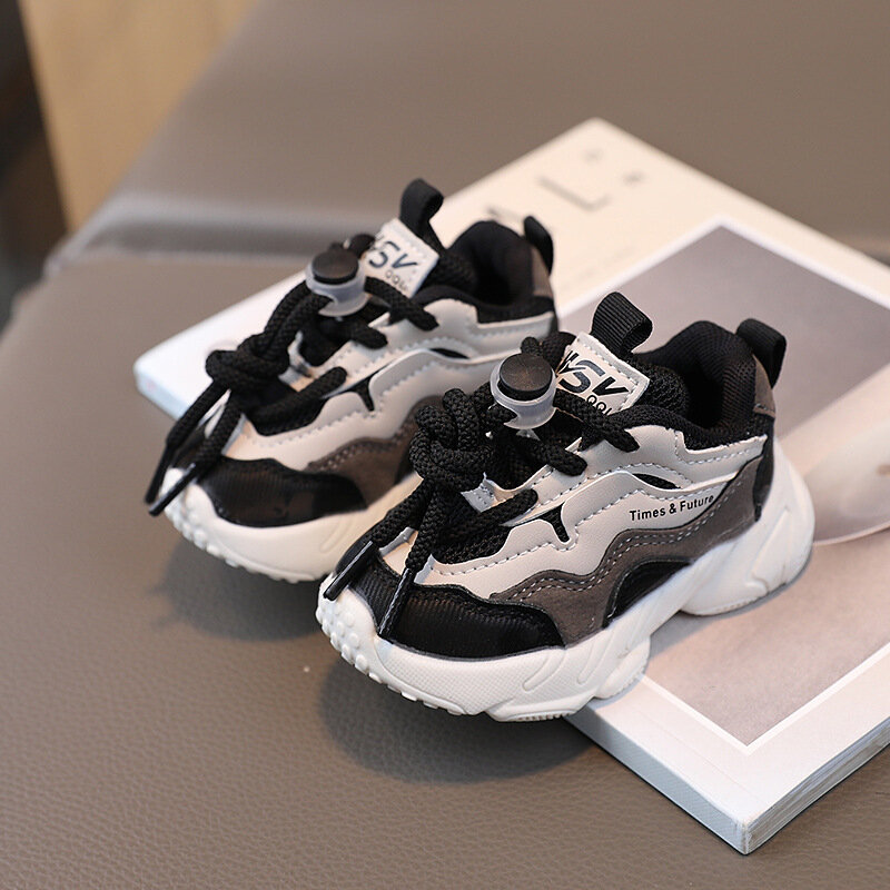 Zapatos de malla transpirables para bebé, calzado de fondo suave para niño pequeño, de una pieza, otoño, 2023