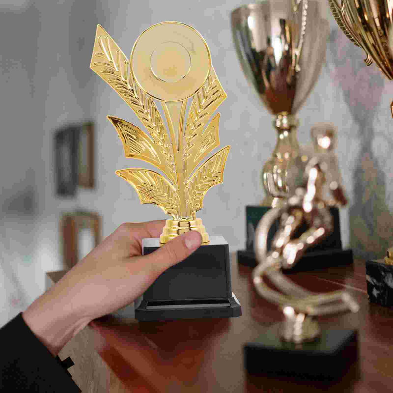 Children's Trophy Gold Award for Competitions Reward Props Plastic Childrens Toys