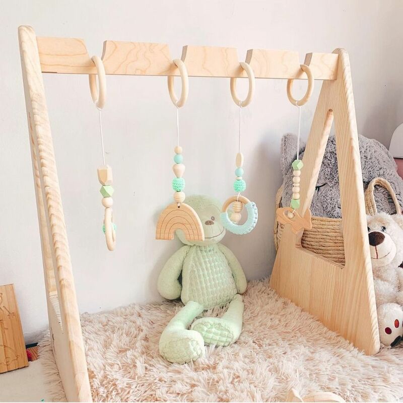 Marco sensorial de madera de haya para actividades de gimnasio, lindo conejo de ganchillo, juguetes de gimnasio para bebés, marco de juego, anillo colgante de juguete