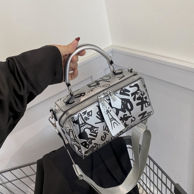 Borsa e borsa Graffiti con lettera di marca borsa da donna quadrata piccola borsa a tracolla regolabile borsa da donna in pelle Pu argento