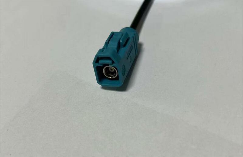 Cable SMB, montaje PANAL SMB recto a conector FAKRA, código Z, L = 160mm