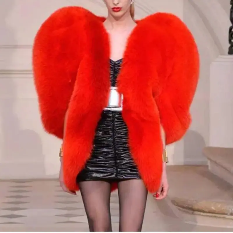 Женская куртка из искусственного меха, эксклюзивное пальто без рукавов с сердечком, модная верхняя одежда, осень-зима 2023