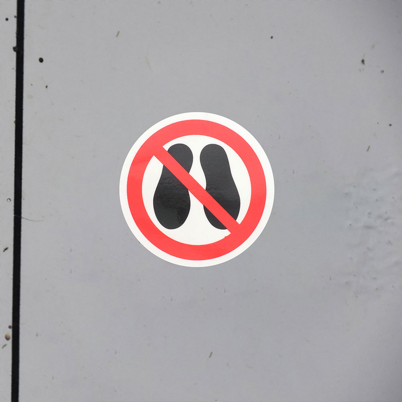 Stiker penanda langkah peringatan lantai tanpa tempelan bulat bukan perekat lingkaran loncatan jangan hati-hati label tanda De Impresora