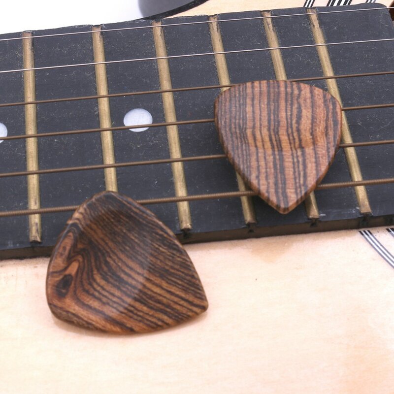 Palhetas De Guitarra Acústica De Madeira, Plectrum Heart Shape Picks para Guitarras, Acessórios, Instrumentos Musicais, 1Pc