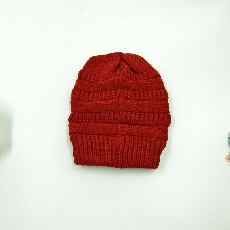 Knitted hat promotion sale Pullover cap white hats for men women hip hop autumn and winter keep warm versatile fashion beanie