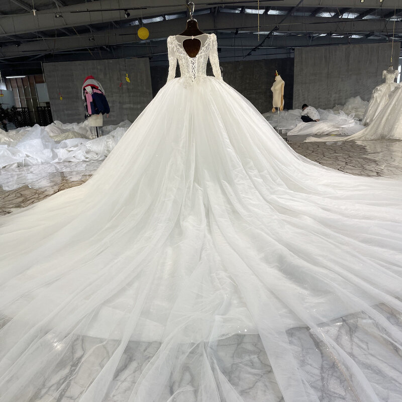 Großhandel erstklassige Prinzessin Hochzeits kleid Ballkleid Schaufel Hochzeits kleid Perlen Schnürung Vestido de Noiva Mn97