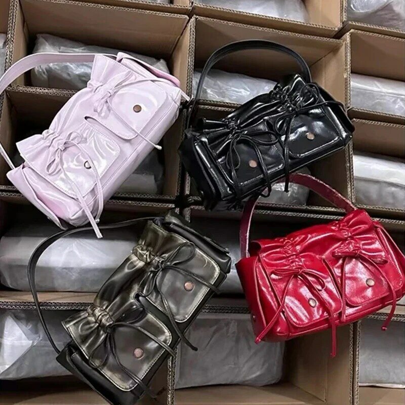 กระเป๋าสำหรับผู้หญิงกระเป๋าถือดีไซน์หรูหราและกระเป๋าเงิน2024ใหม่ในความทุกข์หมุดย้ำหนัง PU กระเป๋าสะพายไหล่จีบใต้วงแขน