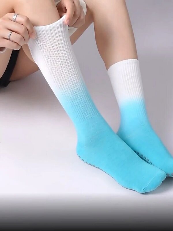 Нескользящие носки для йоги Dip Dye с градиентом, хлопковые дышащие носки до середины икры для пилатеса, для танцев, зимние спортивные носки для фитнеса и тренировок
