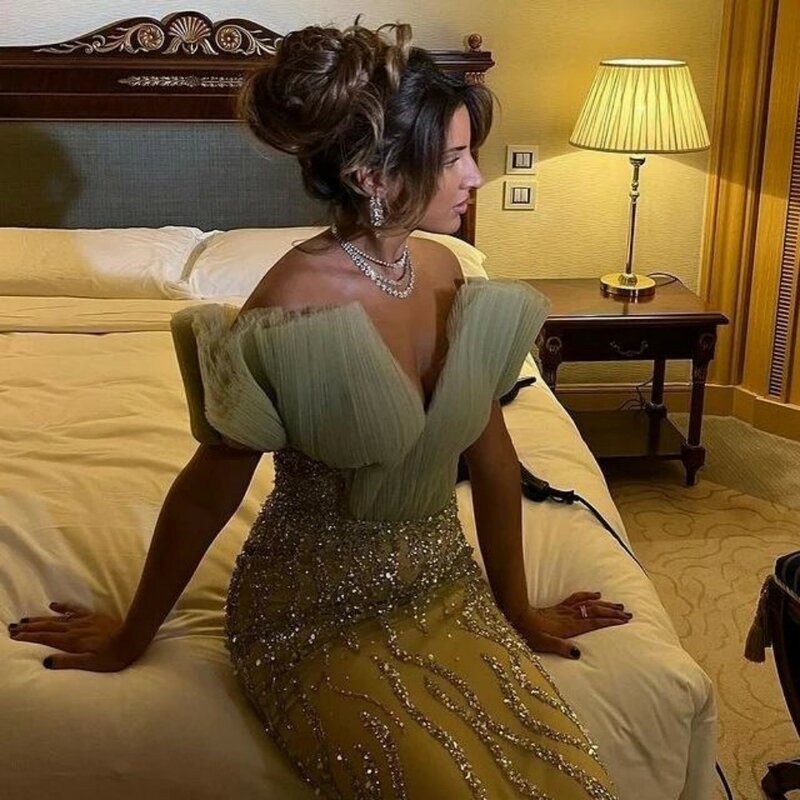 V-Ausschnitt Saudi-Arabisch Ballkleid Hochzeits kleid 2023 Luxus Kristall Perlen Pailletten Meerjungfrau Abendkleider