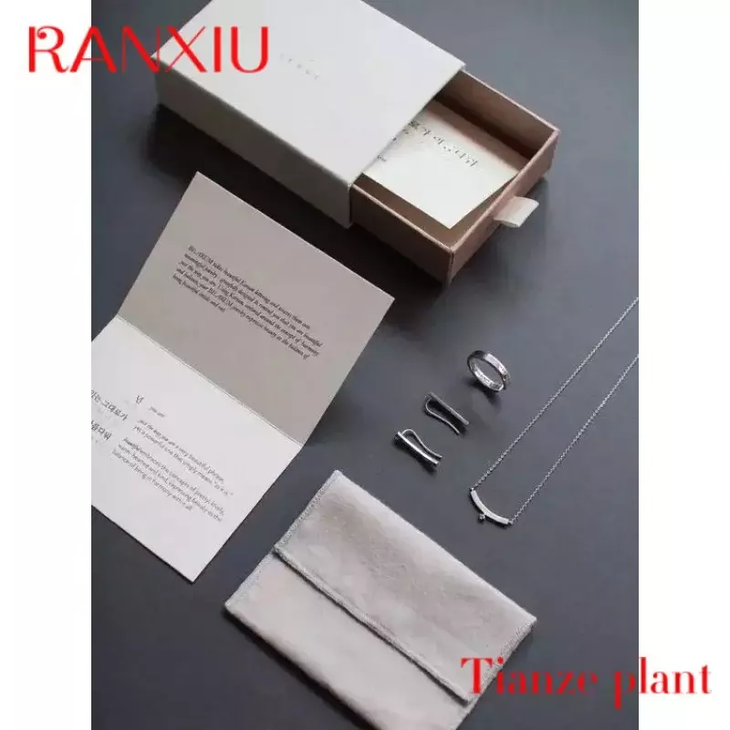Benutzer definierte benutzer definierte kleine Papier Pappe Ring Schublade Verpackung Schmuck Geschenk box und Tasche mit Logo gedruckt