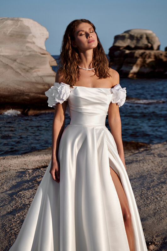 Elegant Satin Wedding Dress Short Sleeve Side Slit A-Line For Women Customize To Mesures Bridal Gowns Stunning For Women Zipper