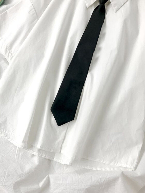 ZOKI Weiß Shirts Frauen Mode Schwarz Krawatte Japan Style Preppy Studenten JK Mädchen Bluse Einfache Feste Lose Sommer Taste Up tops