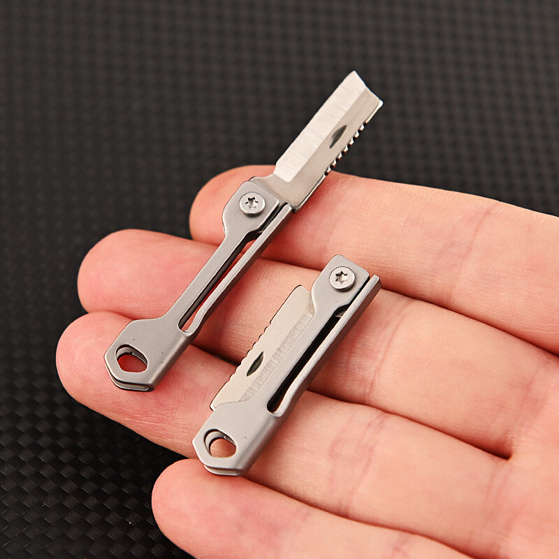1Pc Outdoor Camping Supplies Stainless Steel Folding Knife Mini Square Head Multi-function Pocket Knife Keychain Pendant