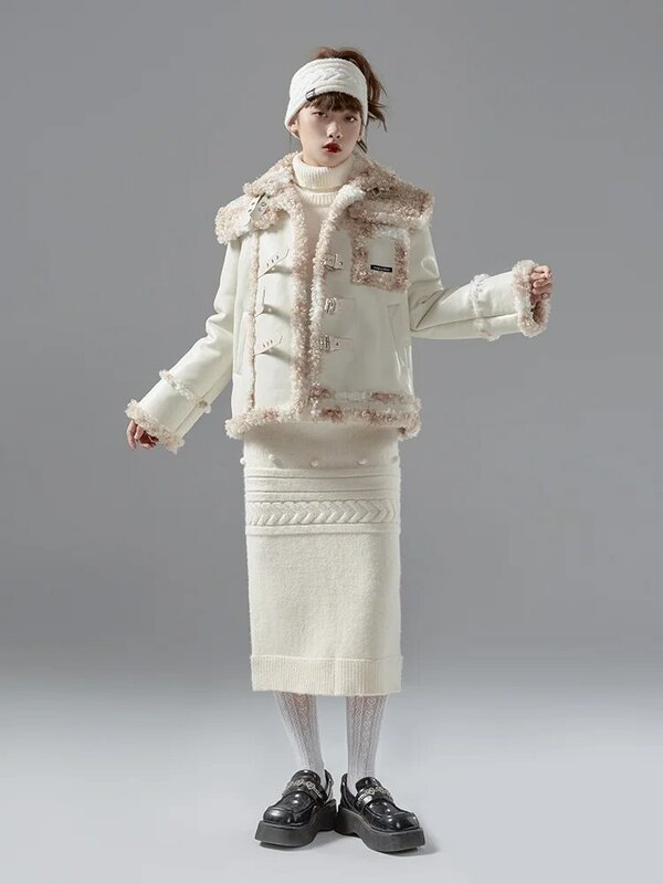 コート毛皮オールインワン毛皮女性の子羊の毛皮のコートトップデザインセンスニッチ