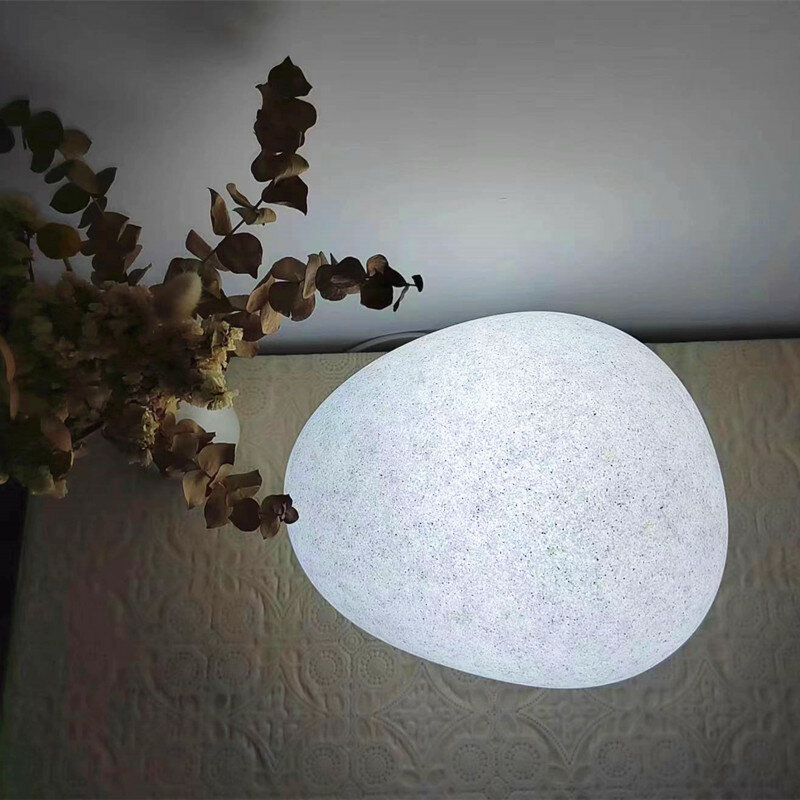 현대적인 홈 룸 침실 데스크탑 장식 야간 테이블 램프, LED 맞춤형 특수 모양 침대 옆 무드 램프, 창의적인 조명