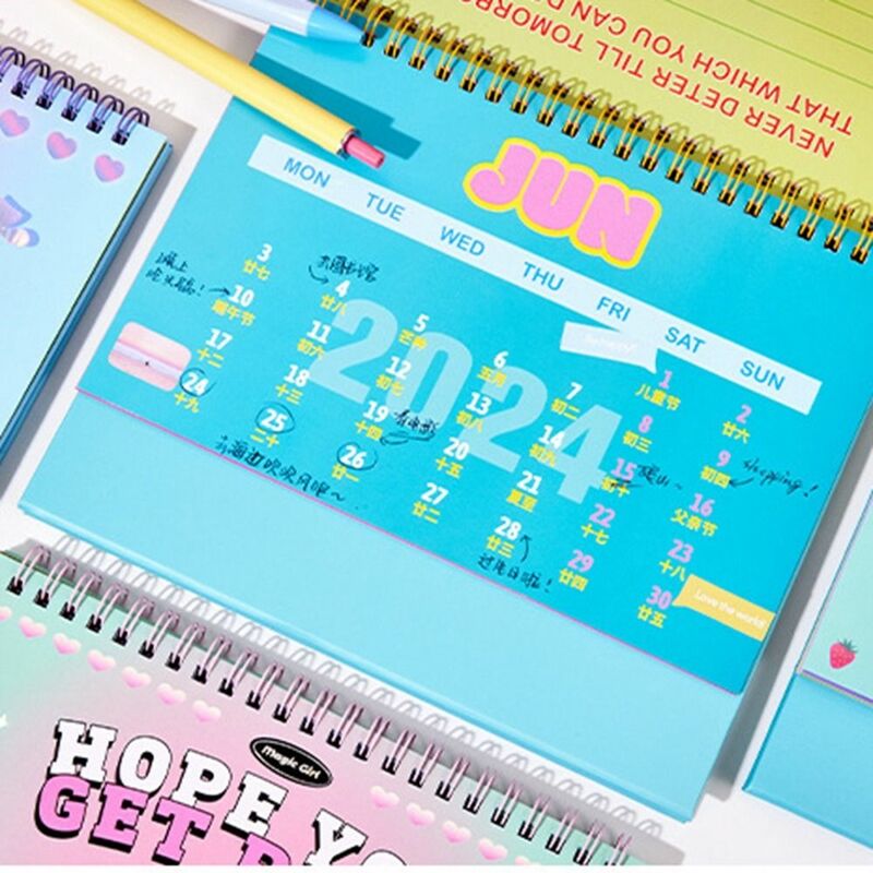 Calendario de la serie de Feliz Año Nuevo, planificador de mesa de horario diario, estilo Kawaii Cherry Cake INS, 2024