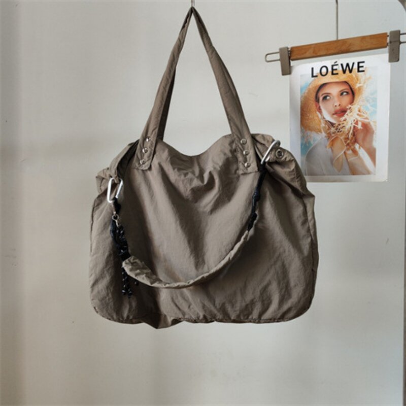 Bolso de mano de lona para mujer, bolsa de hombro acolchada de gran tamaño, de diseñador informal, de alta calidad, Chic, 2024