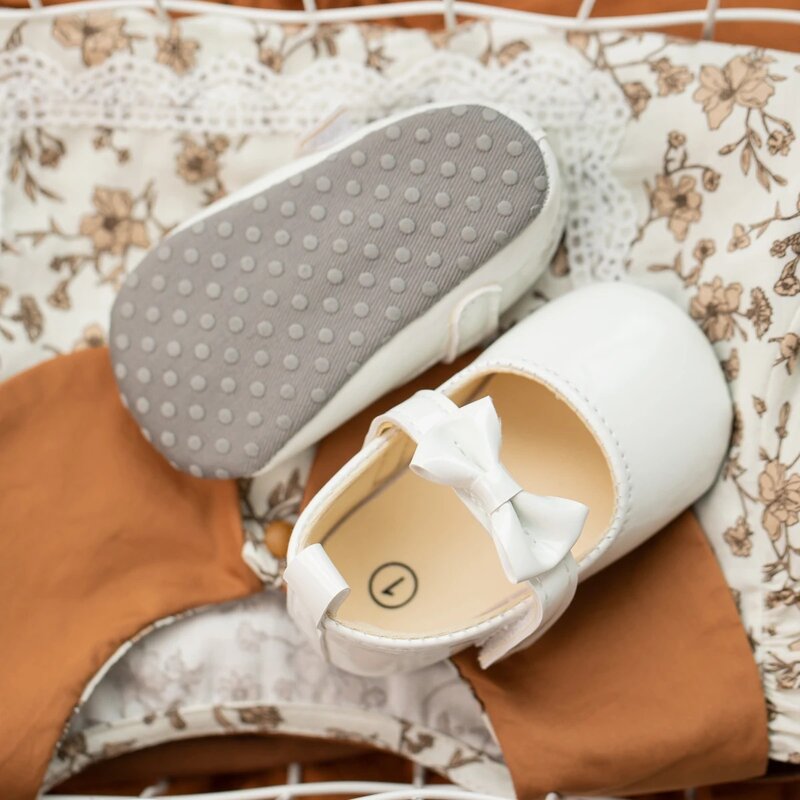 신생아 아기 신발, PU 미끄럼 방지 나비 매듭, 클래식 공주 원피스 신발, 유아 첫 워커 유아용 침대 신발