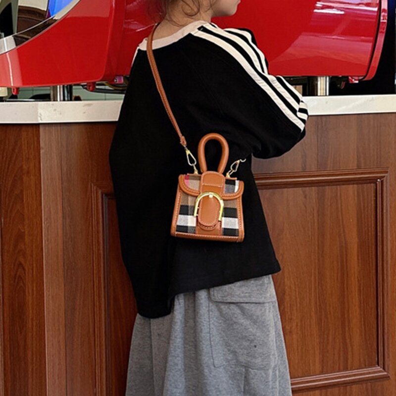 Tas selempang wanita, tas PU perempuan portabel pola kotak-kotak, tas tangan mode kapasitas besar
