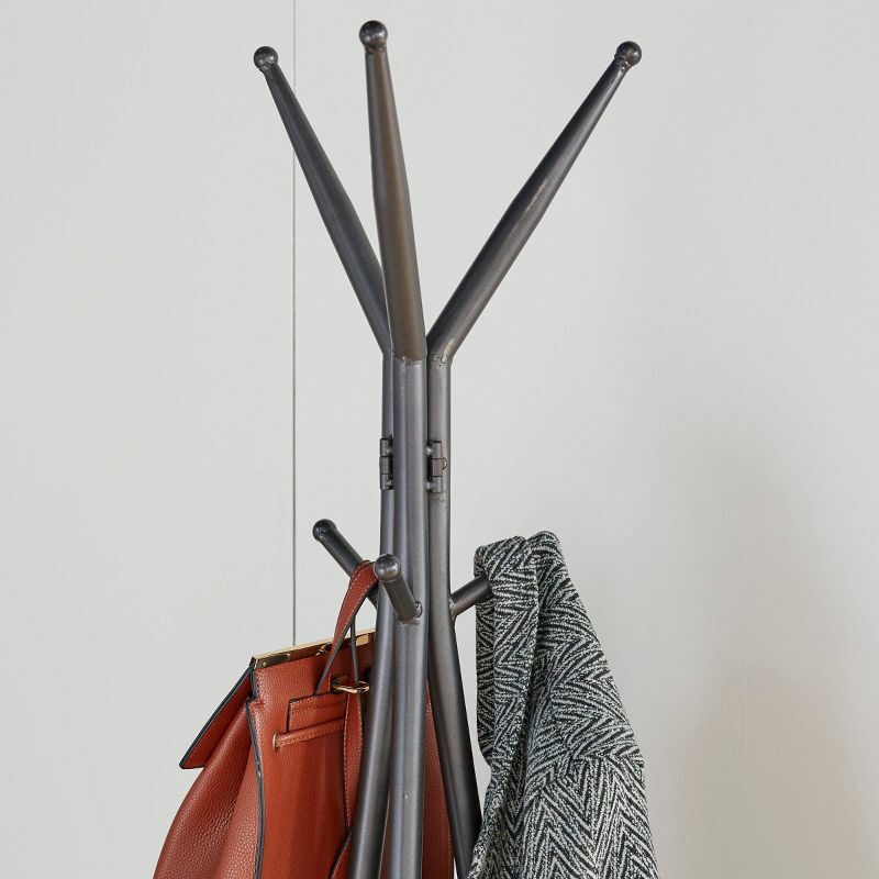 Elegancka szara nowoczesna wieszak na kurtki statywu dla stylowego minimalizmu