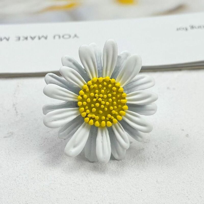 Lapel Pins Daisy Brooches Elegant Flowers Daisy Brooch Pin Jewelry Brooch Pin Enamel Sunflower Metal Lapel Pins