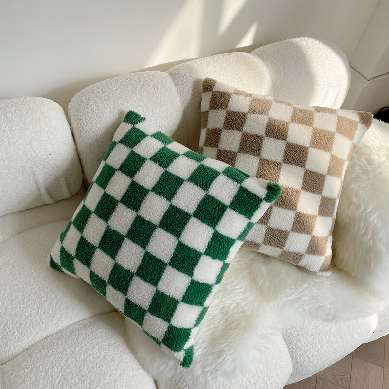 Funda de cojín de Cachemira de cordero para Chessboard, funda de almohada de felpa suave a cuadros Retro, decoración para el hogar, silla, sofá y cama