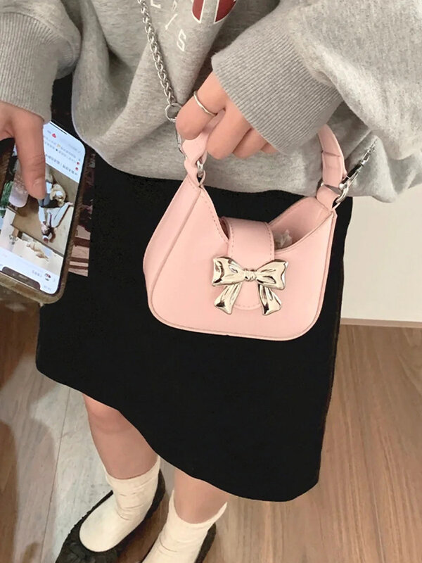 Mini bolsa com arco na moda feminina, corrente de textura coreana, ombro único, bolsa tiracolo fofa, versátil, pequena bolsa quadrada, nova, 2024