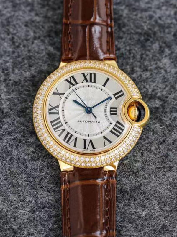 女性のダイヤモンドケースクォーツ時計、焼き鋼の青い手、ローマ数字のダイヤル、ヴィンテージ、高級ファッション、新しい、2024