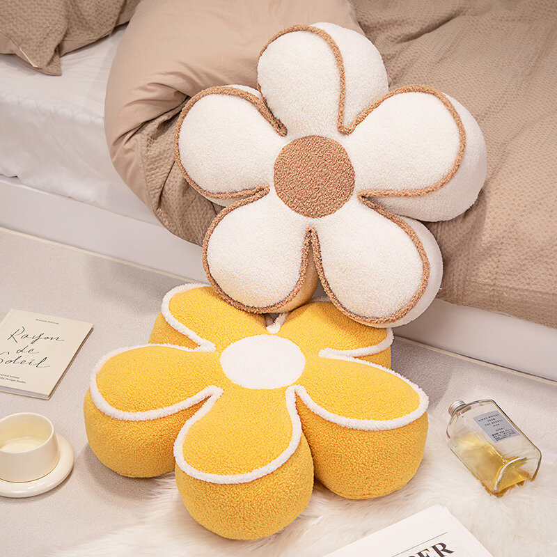 Pluszowa poduszka na podkładka na siodełko w styl skandynawski kształt kwiatu śliczne pluszaki pluszaki rzucają zabawki na poduszki dla wystrój pokoju