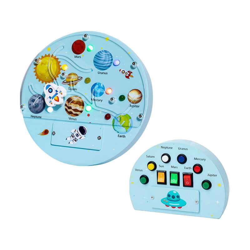 Montessori Busy Board com interruptor LED, brinquedo sensorial para crianças 1-3 pré-escolar
