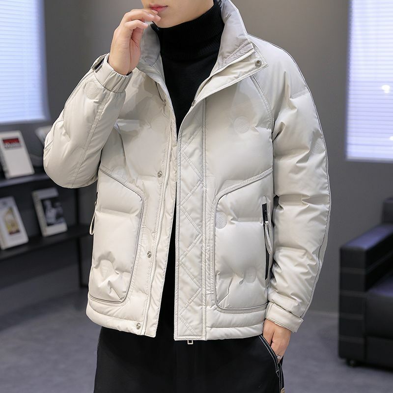 Chaqueta de plumón con capucha corta para hombre, ropa ligera de estilo coreano, marca de moda, abrigo para jóvenes, invierno, 2023