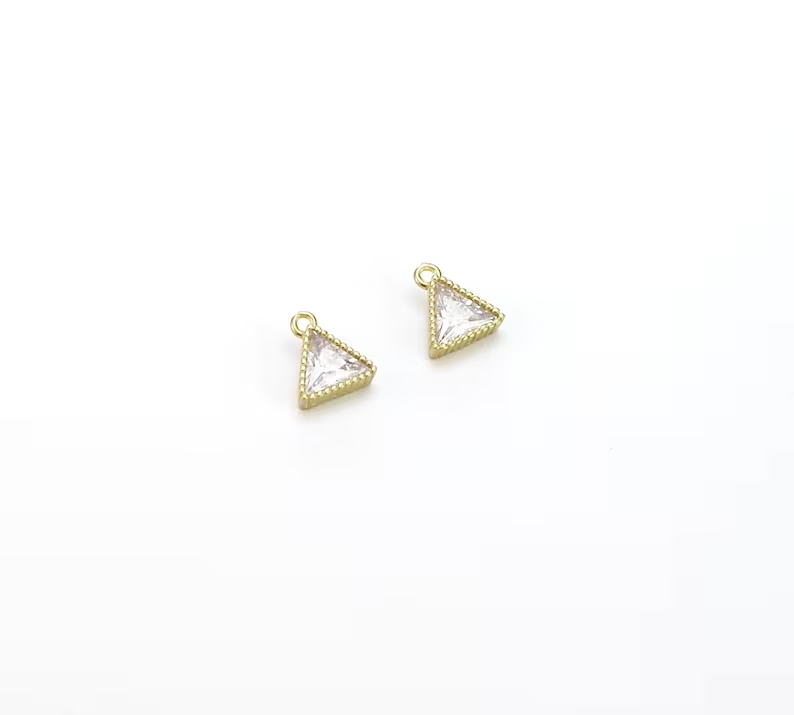 Dijes triangulares para pendientes, accesorio de latón para la fabricación de joyas, 10 piezas CZ, colgante de collar, 9x7,8mm R2627