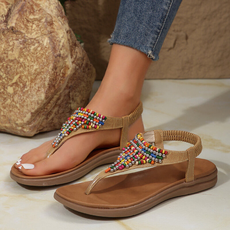 Sandali romani donna 2024 estate perline colorate decorazione fondo piatto comodi sandali con perline bohémien con punta a Clip