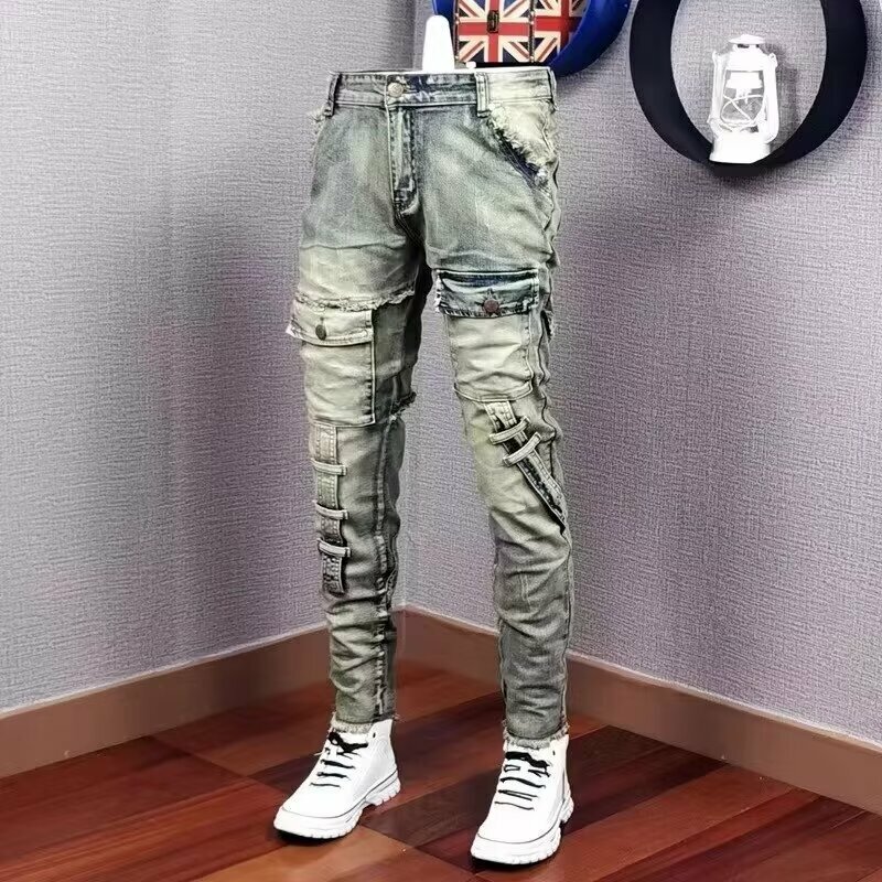 Męskie dżinsy męskie europejski amerykański trend podarta przyklejana tkanina rozciągliwa mała prosta nogawka modne spodnie dżinsowe oryginalny Design 2024