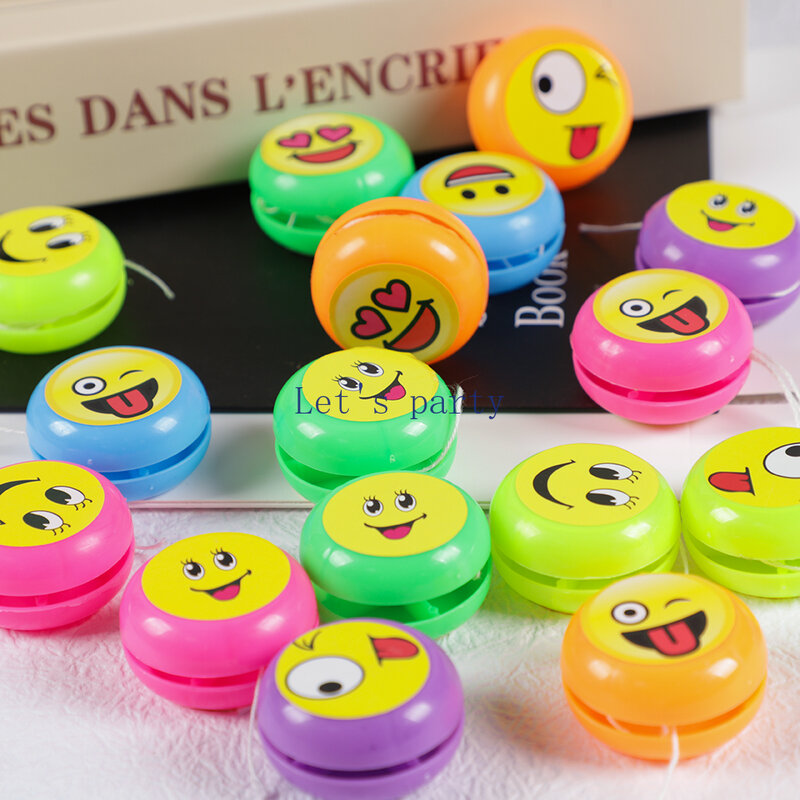 15 Stück niedlichen Mini-Lächeln Gesicht yoyo yo yo Gadget Outdoor-Spielzeug für Kinder Geburtstags feier begünstigt Pinata Füllstoffe Kindergarten Preise