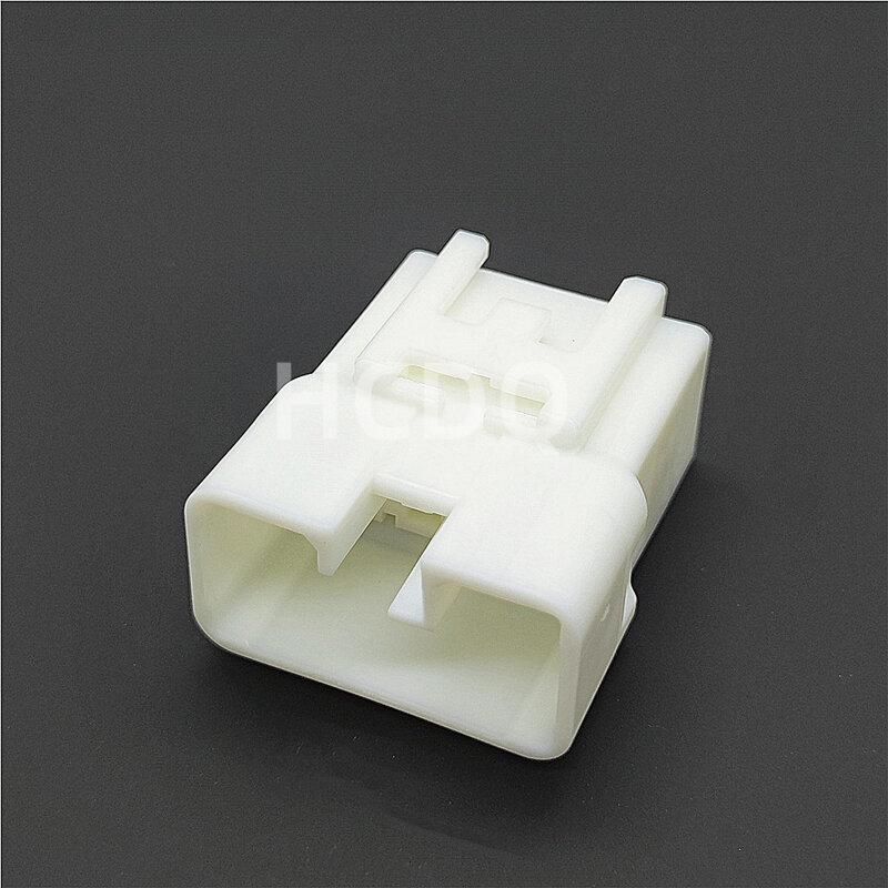 10PCS Original and genuine 7282-1065 automobile connector plug housing supplied from stock