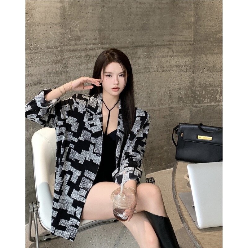 Miiiix Fashionable and High-end Contrasting Color Suit Jacket for Women's Autumn 2024 Loose Waisted Suit Top Female Clothing